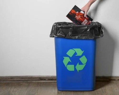 Жаль те деревья, которые ушли на тиражи этой бульварной макулатуры. Обзор книги «Гончие Лилит» Кристины Старк